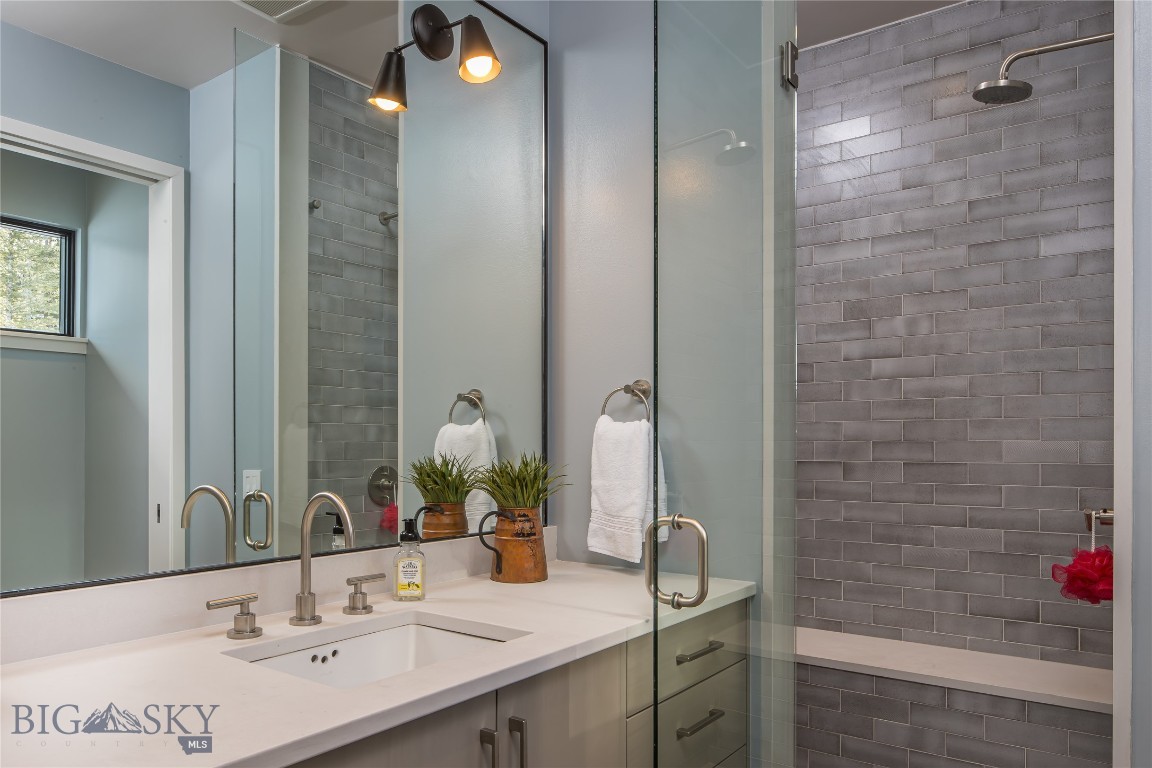 16 Speedwell Drive 7C