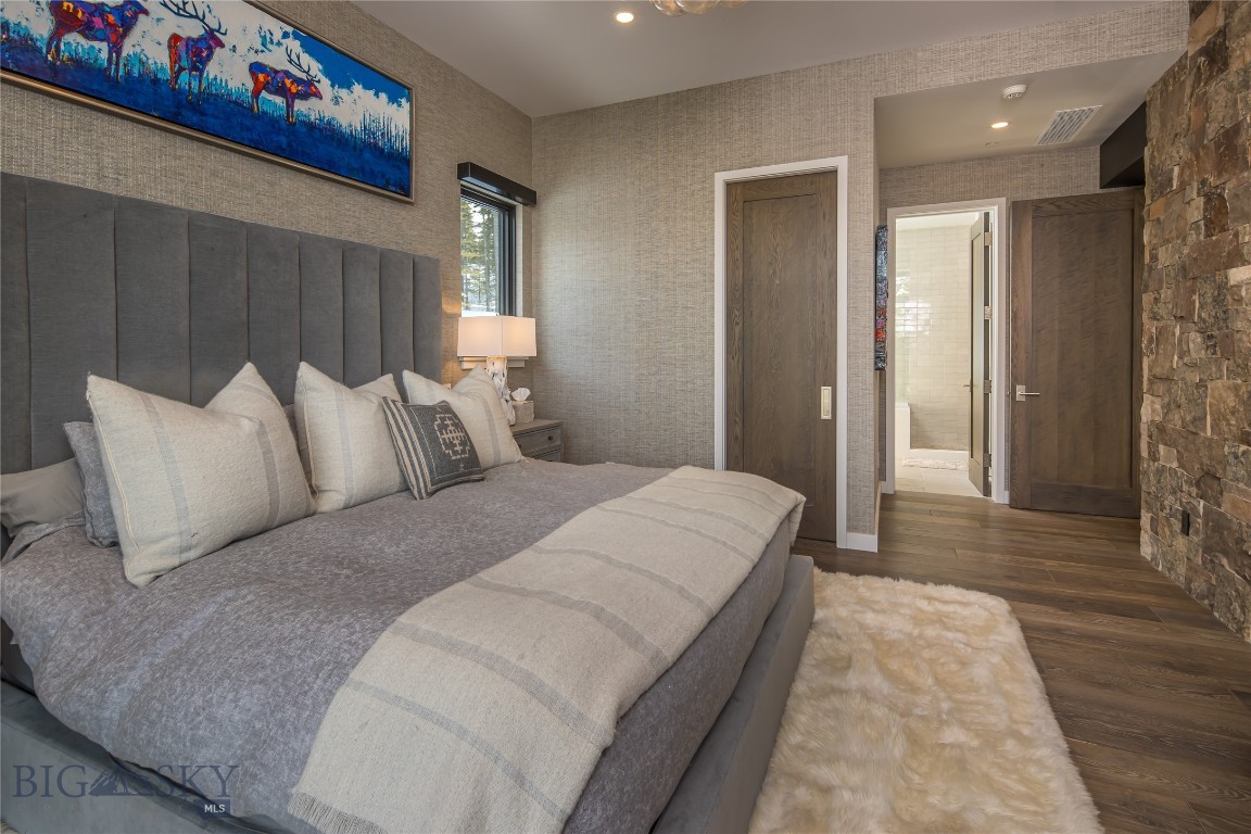 16 Speedwell Drive 7C