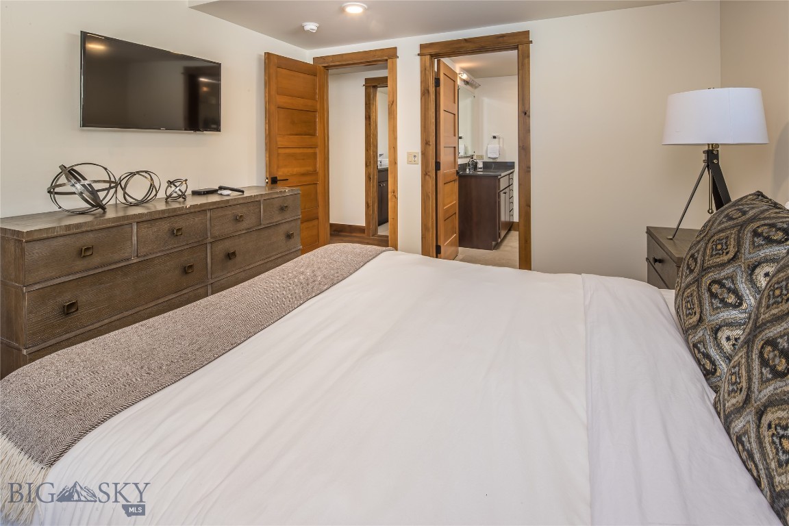 18 Claim Jumper Road