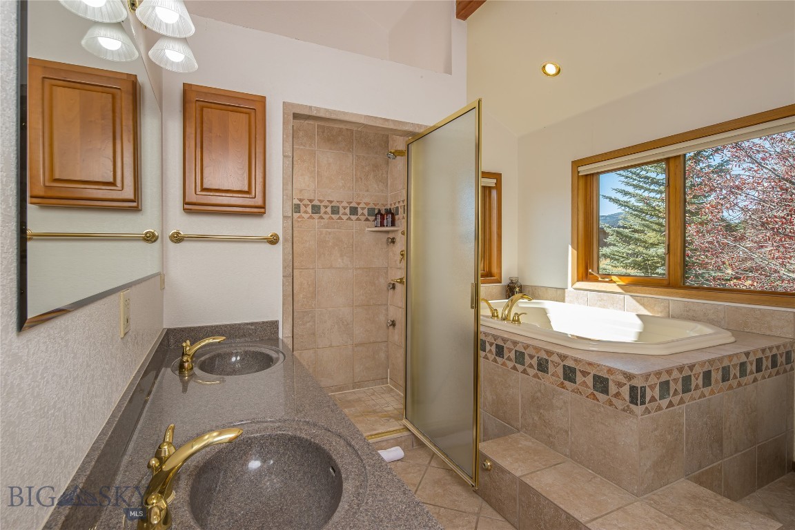 372 Chief Joseph Trail