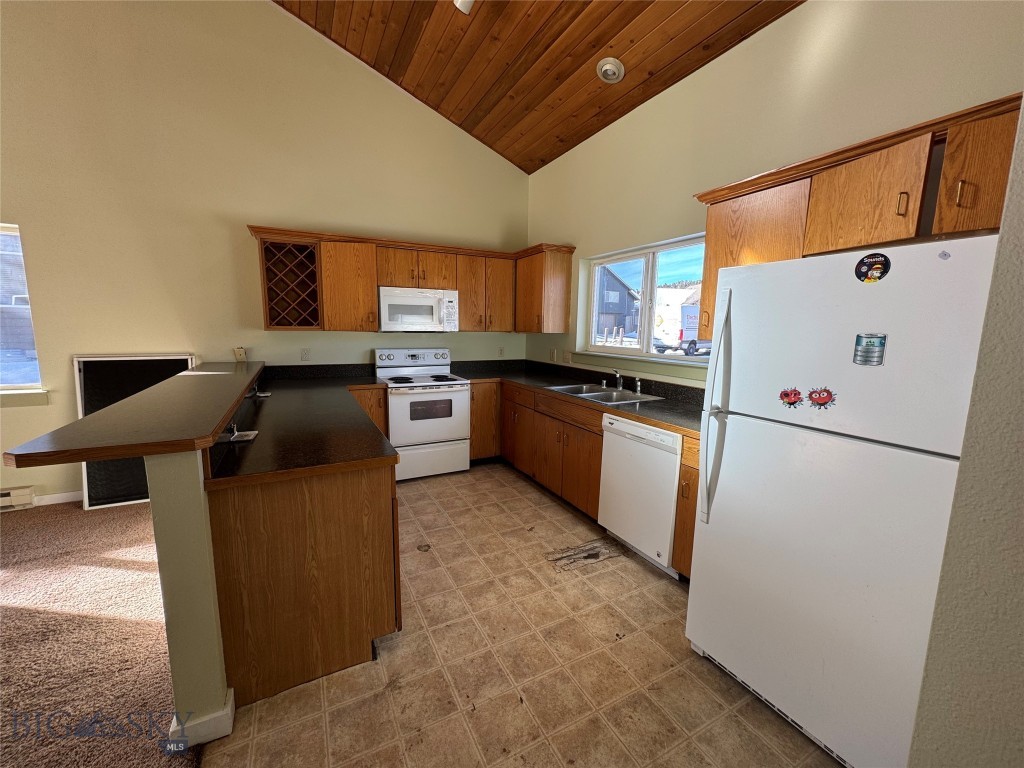 148 Candlelight Meadow