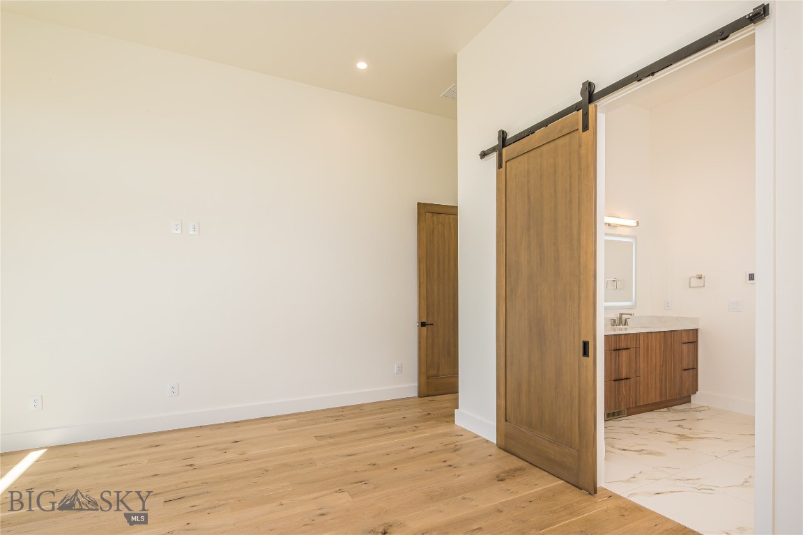 8 Washaki Road