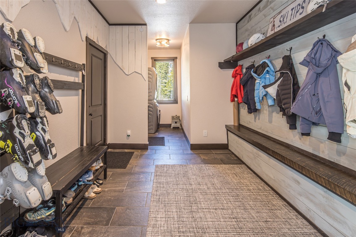 89 Diamond Hitch Road