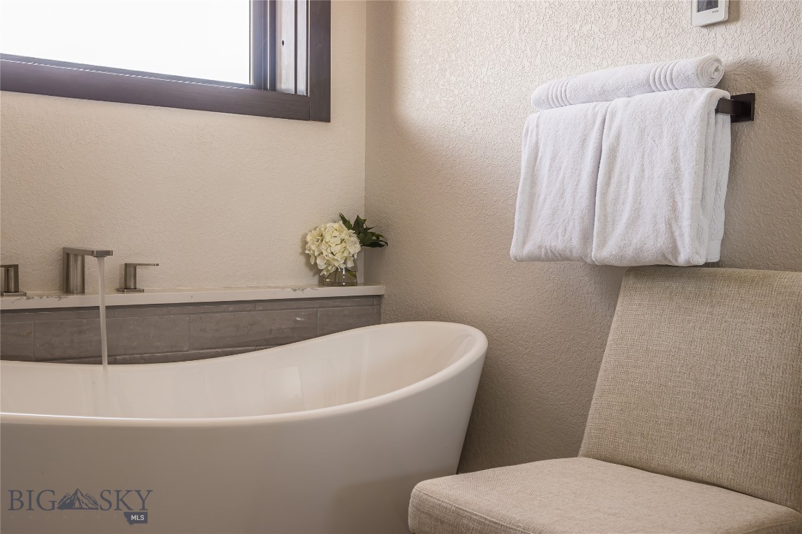 89 Diamond Hitch Road