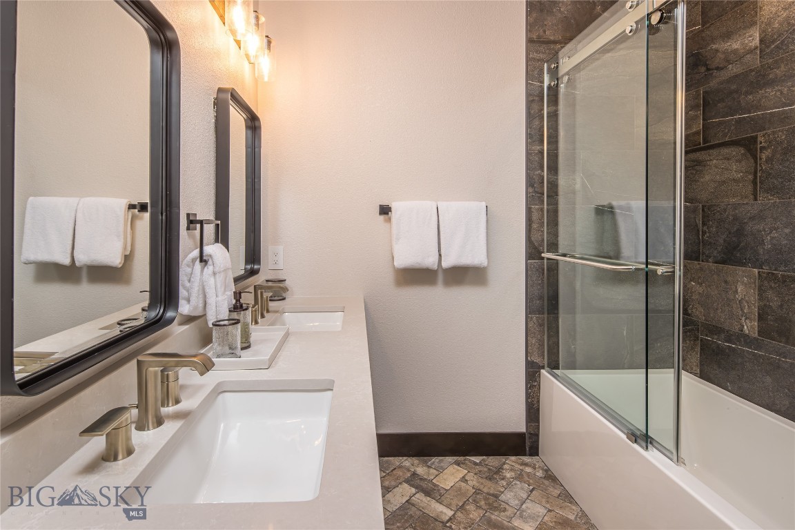 89 Diamond Hitch Road