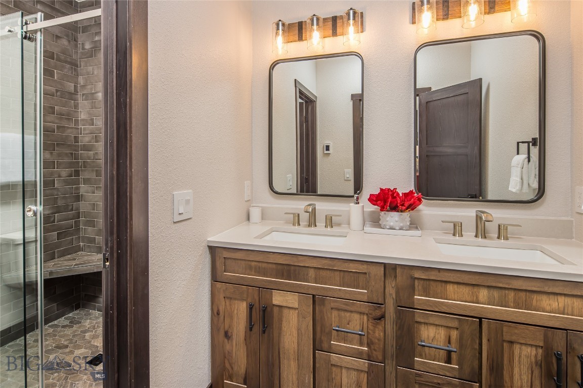 89 Diamond Hitch Road