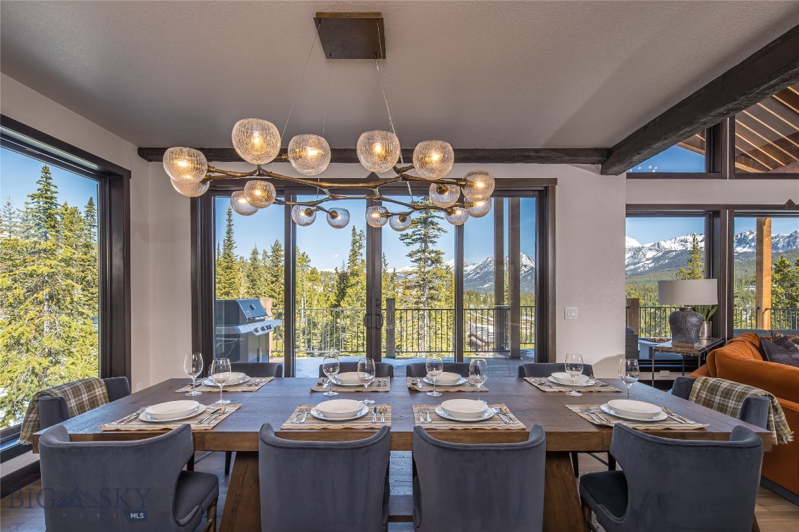 89 Diamond Hitch Road