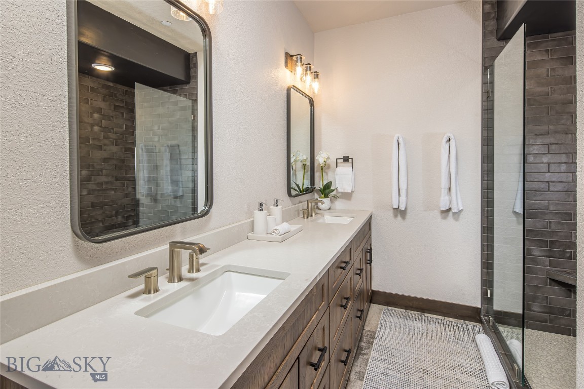 89 Diamond Hitch Road