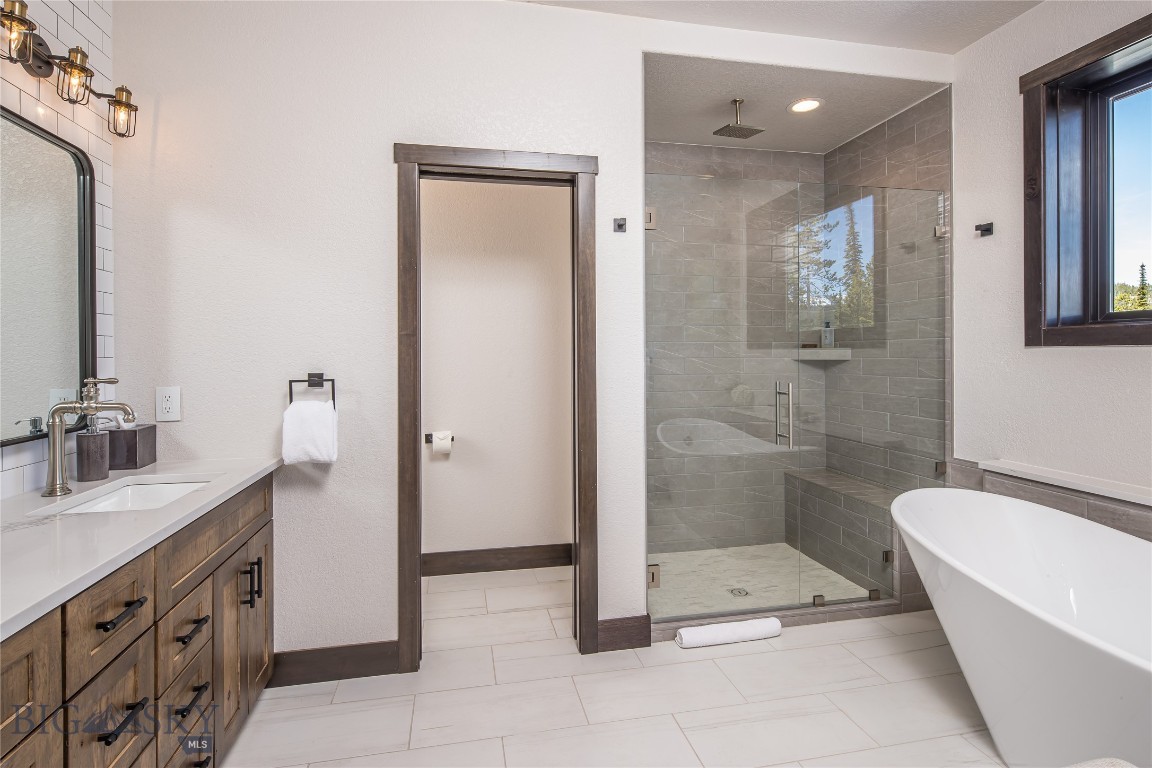 89 Diamond Hitch Road