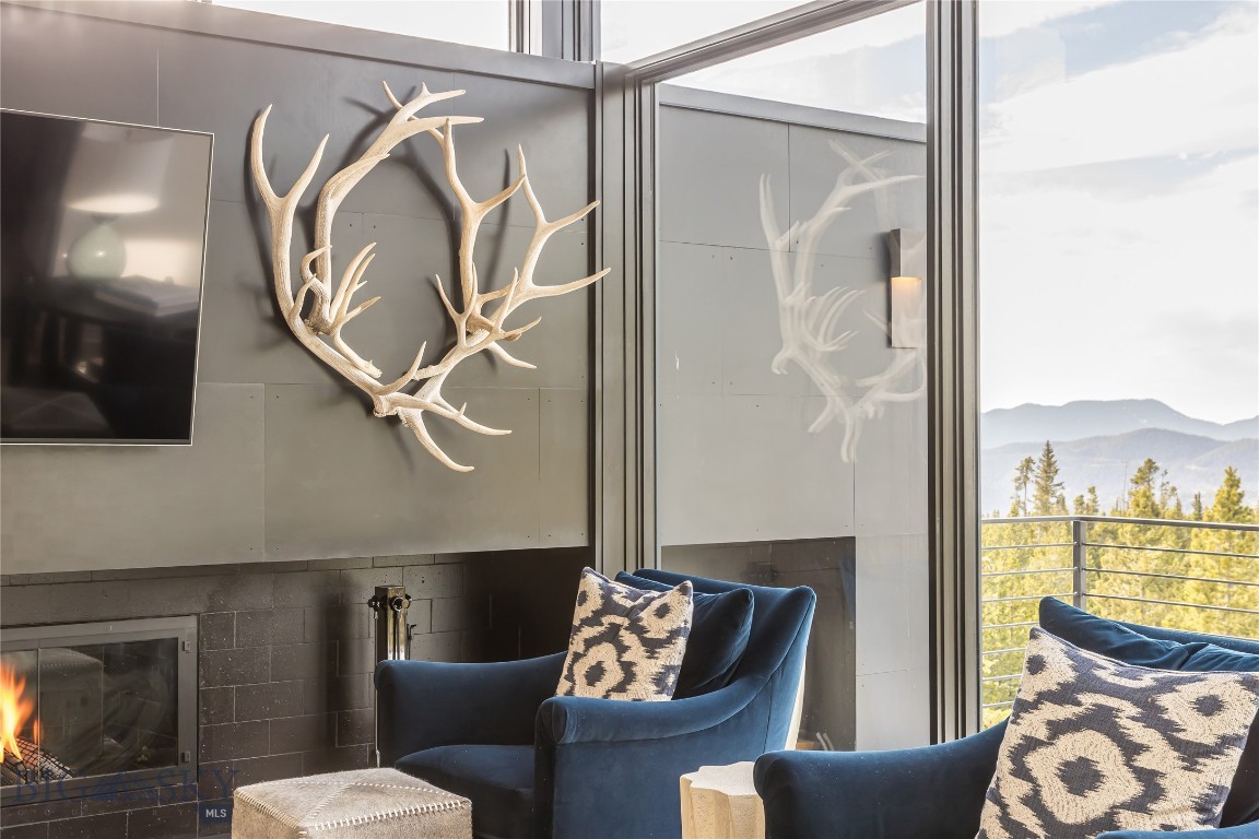 14B Treeline Springs Road