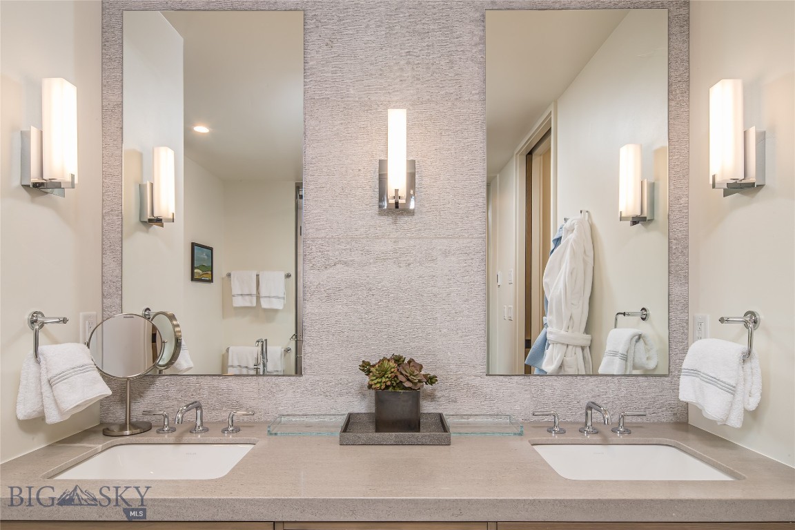 14B Treeline Springs Road