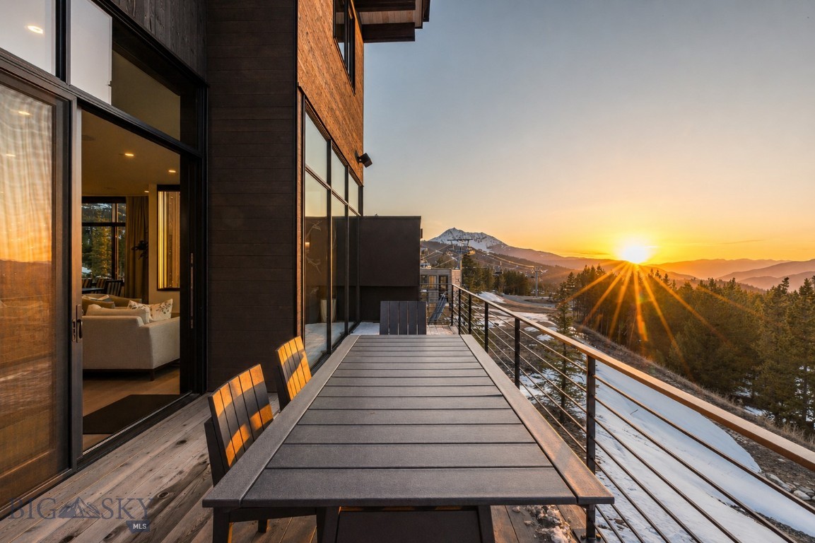 14B Treeline Springs Road