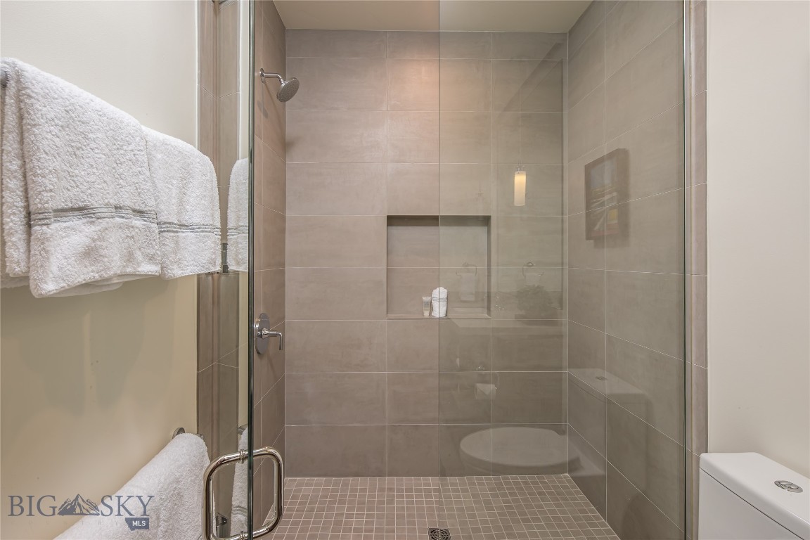 14B Treeline Springs Road