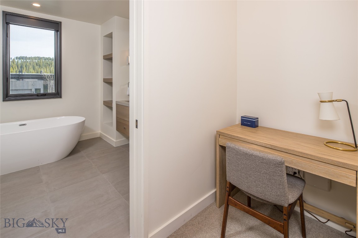 14B Treeline Springs Road