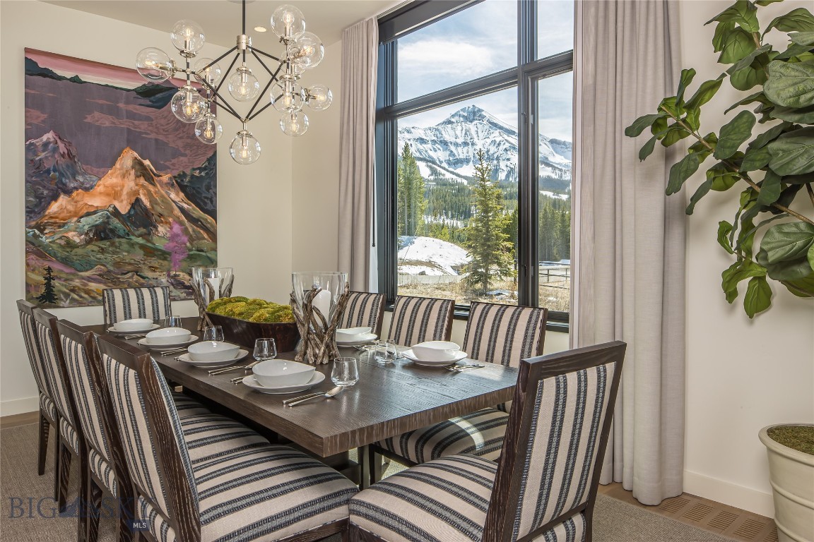 14B Treeline Springs Road