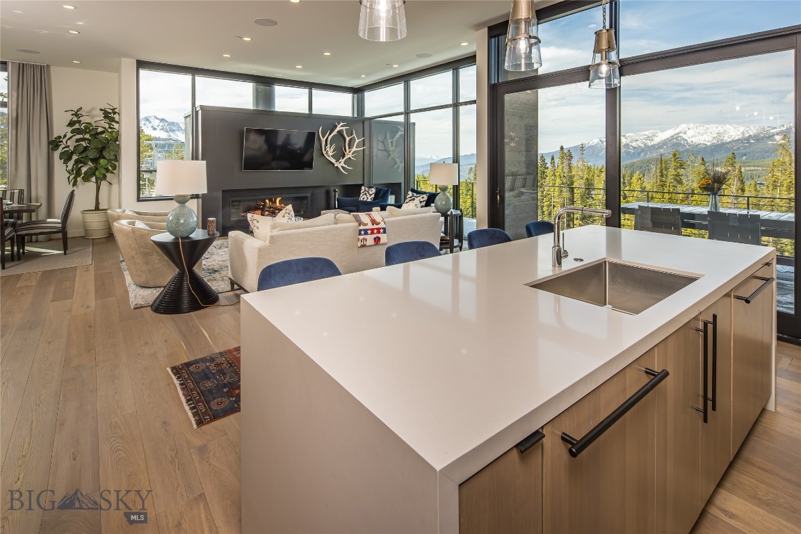 14B Treeline Springs Road