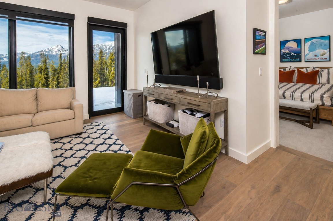 14B Treeline Springs Road