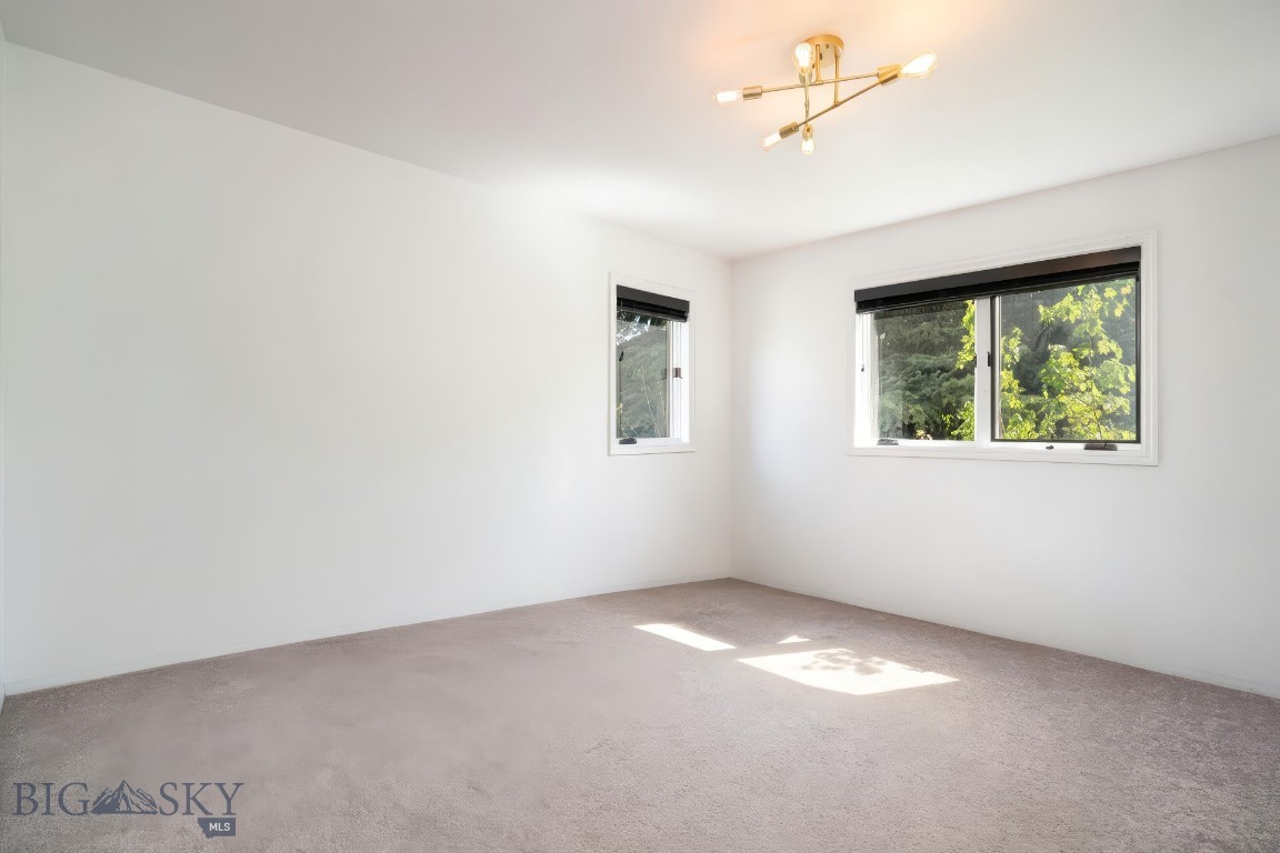 617 S 15th Avenue