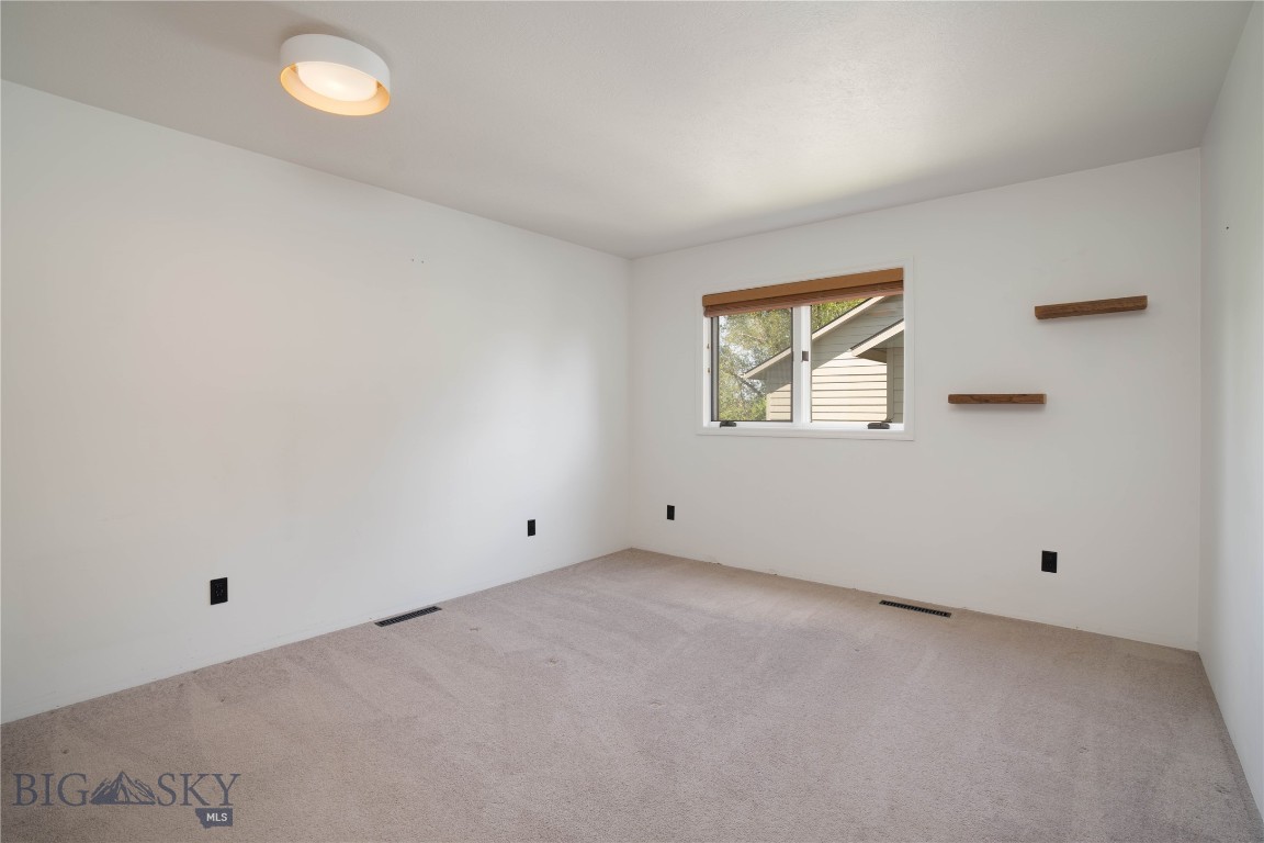 617 S 15th Avenue