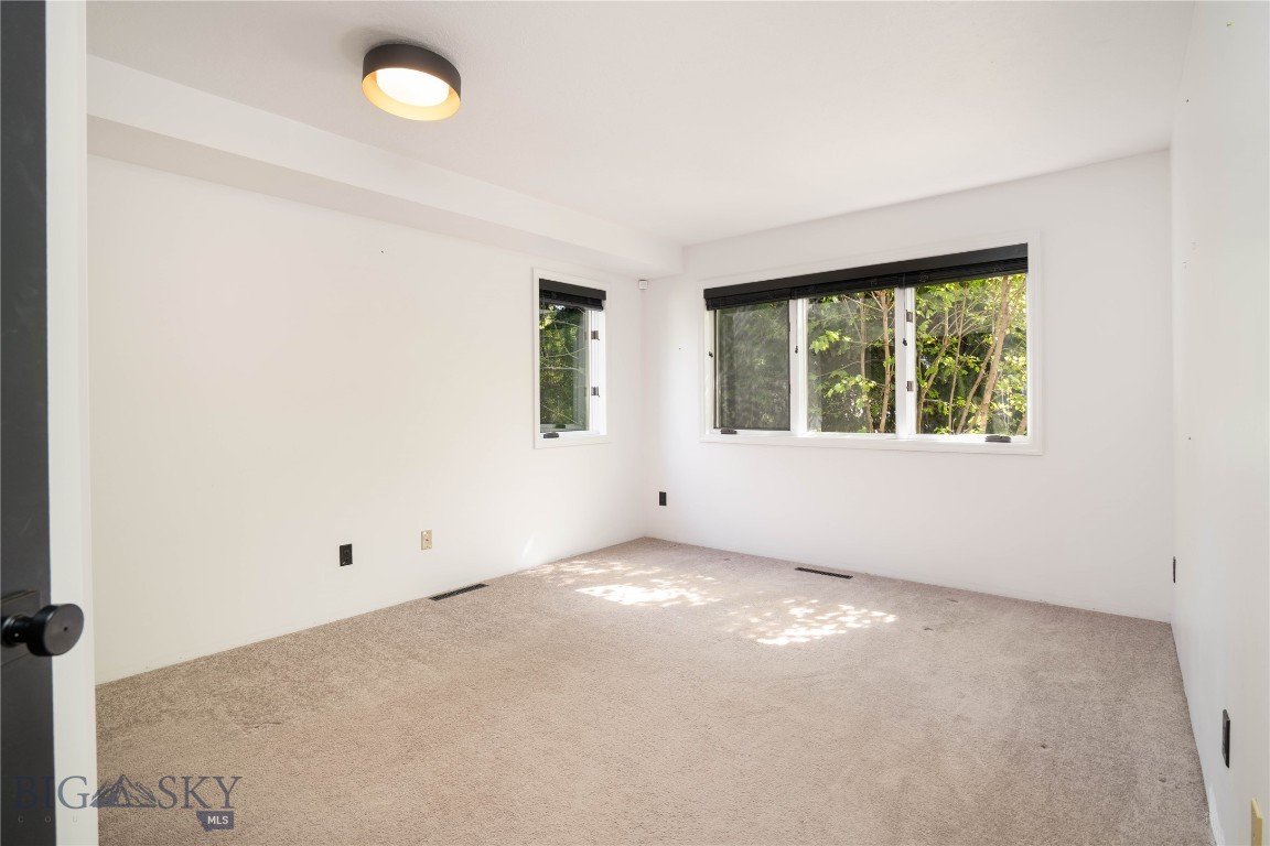 617 S 15th Avenue