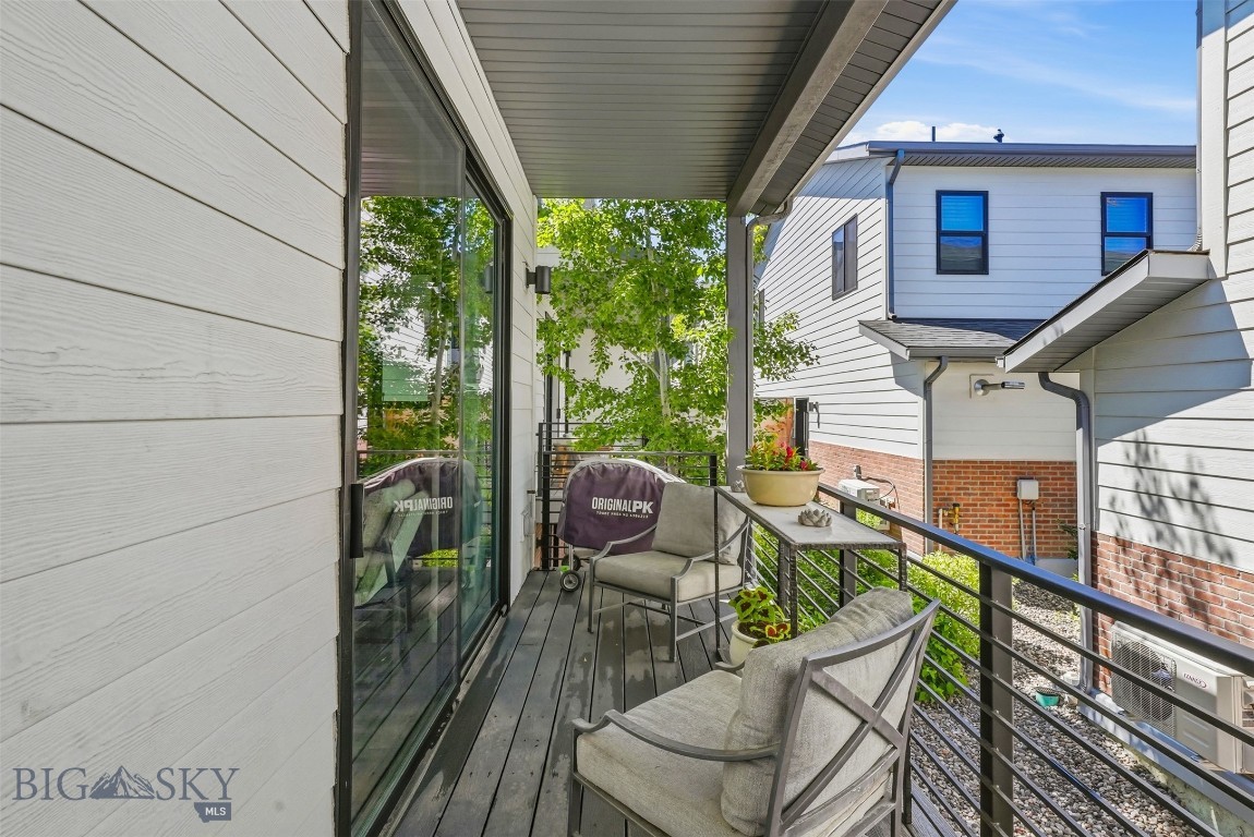 463 N Willson Avenue