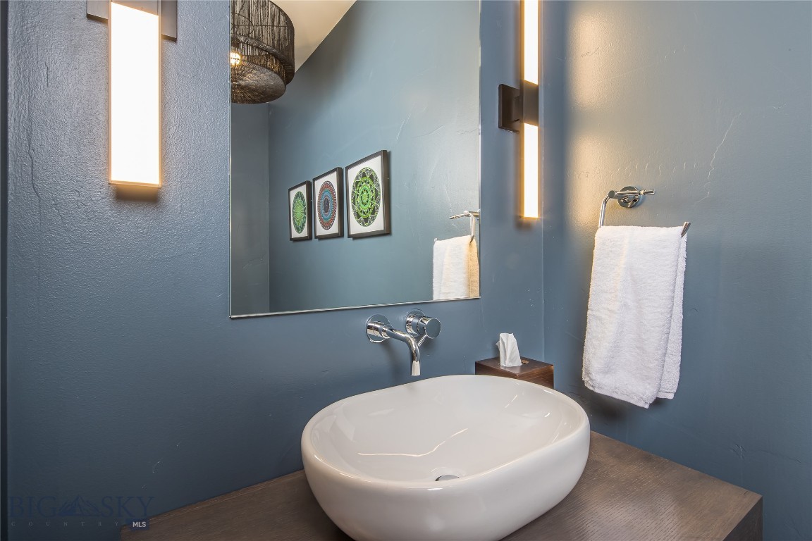 4 Boathouse Way R16/302
