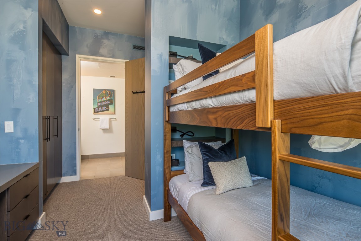 4 Boathouse Way R16/302