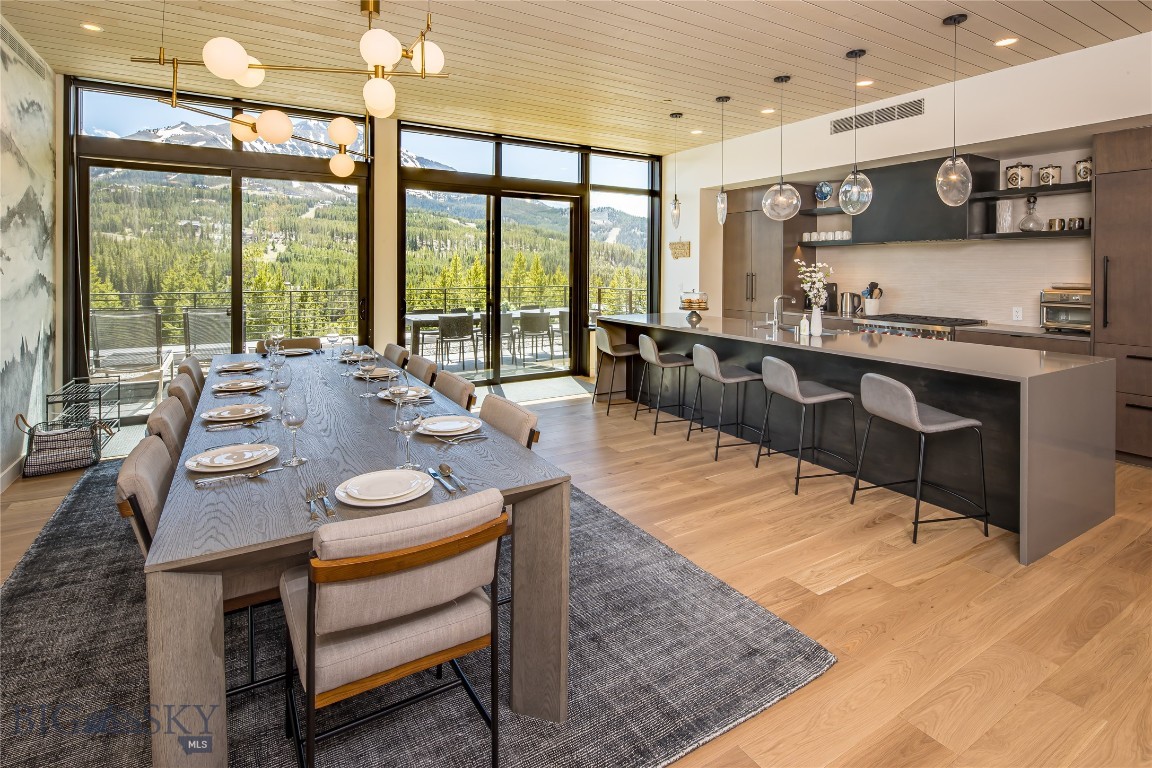 4 Boathouse Way R16/302