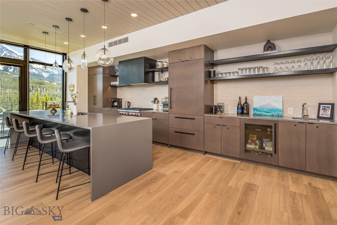 4 Boathouse Way R16/302