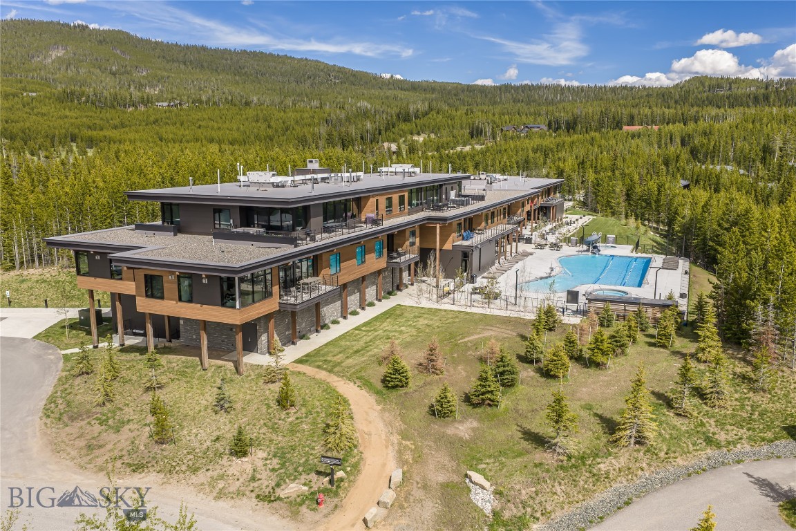 4 Boathouse Way R16/302