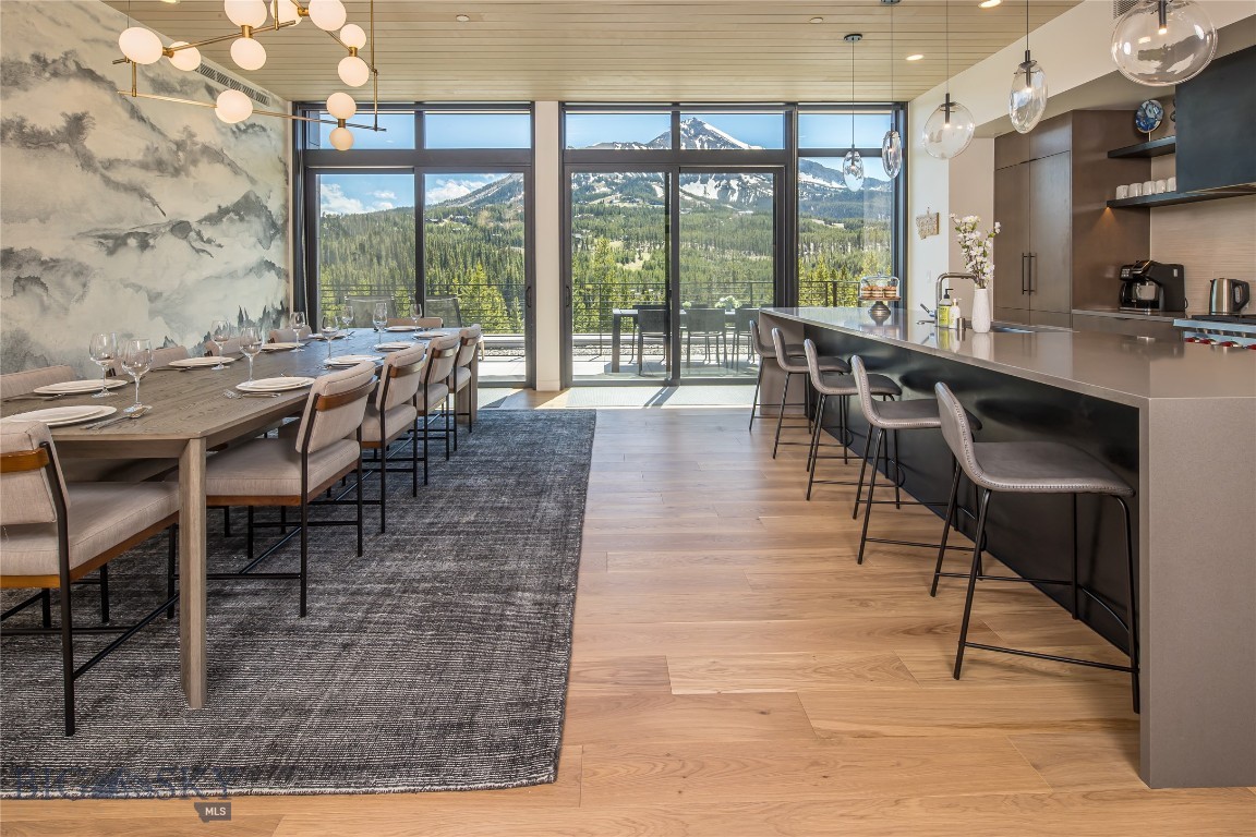 4 Boathouse Way R16/302