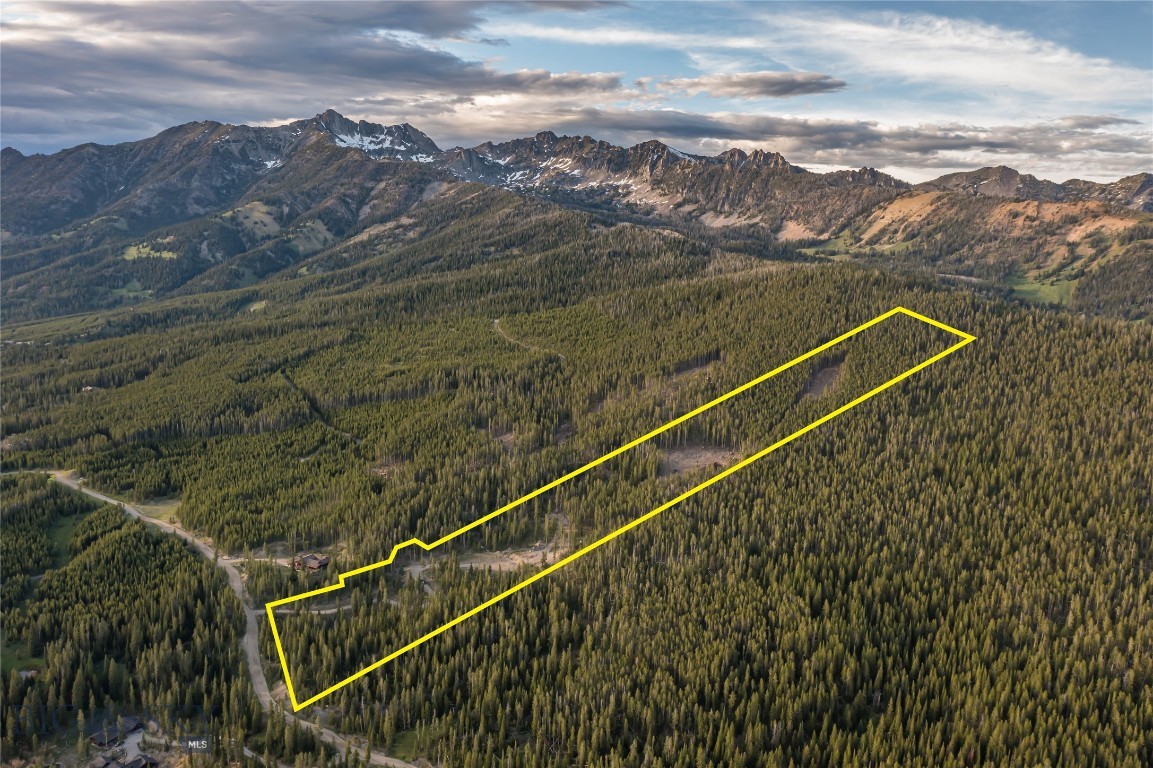 124 Ulerys Lakes
