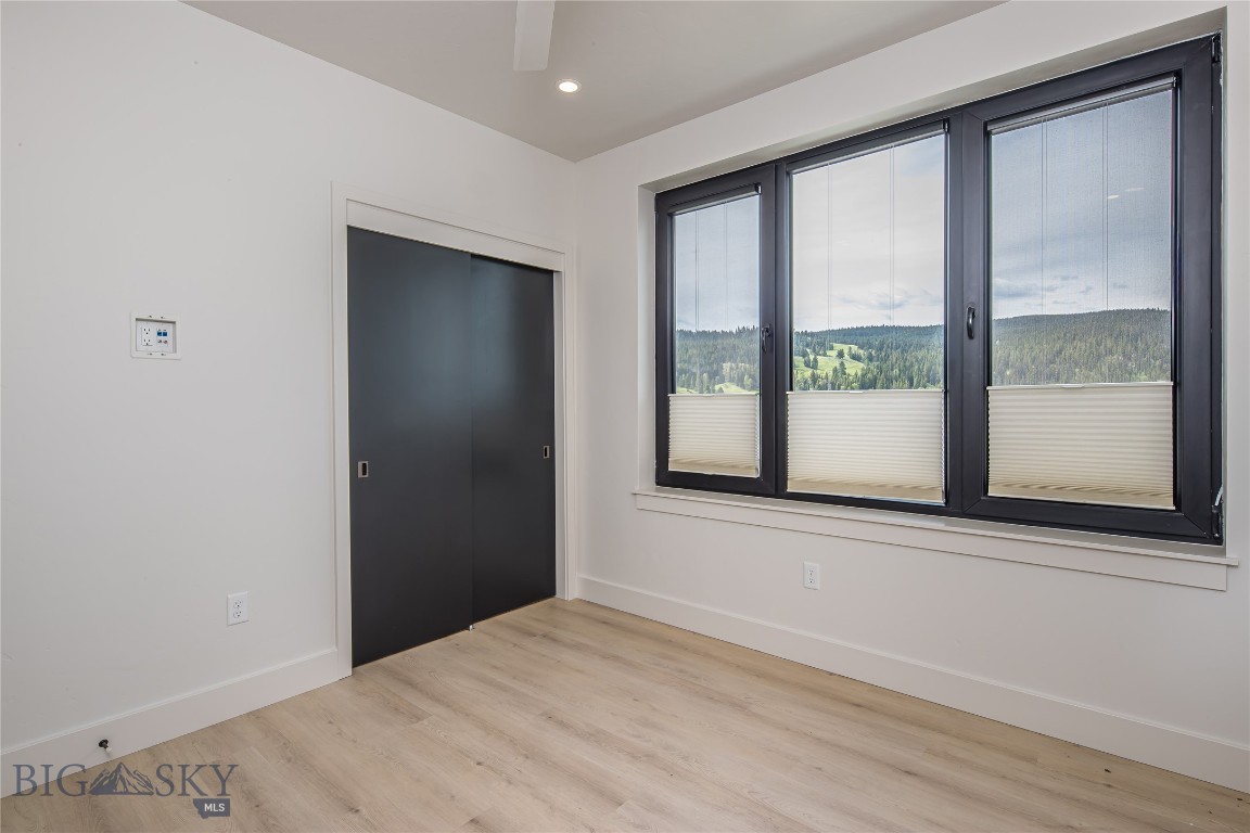 211 Town Center Avenue 2H photo 9