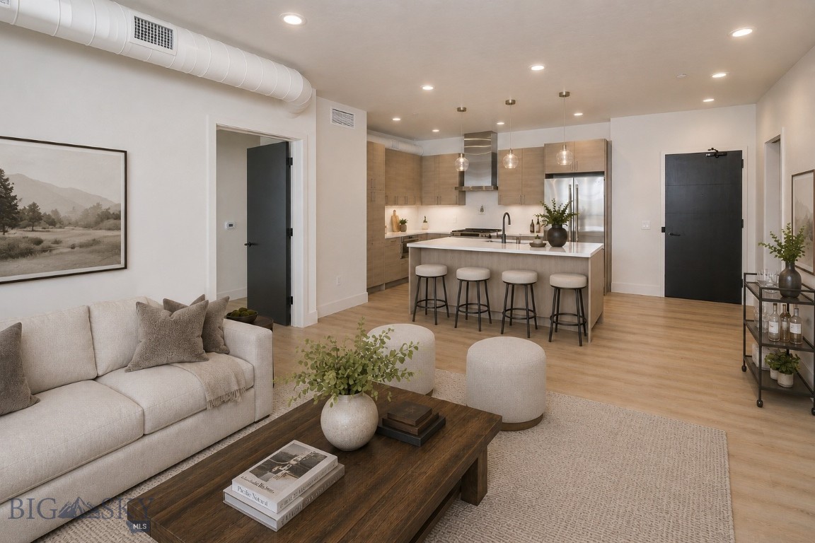 211 Town Center Avenue 2H photo 3