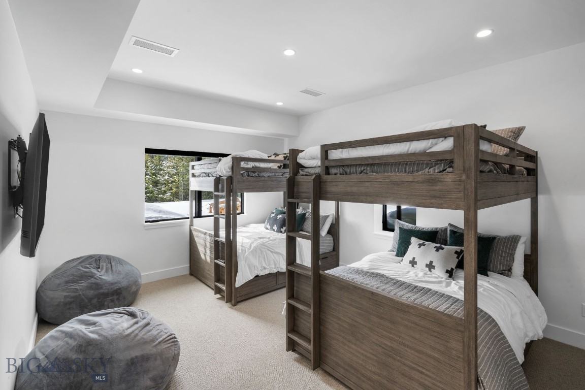 12 Highpoint Drive