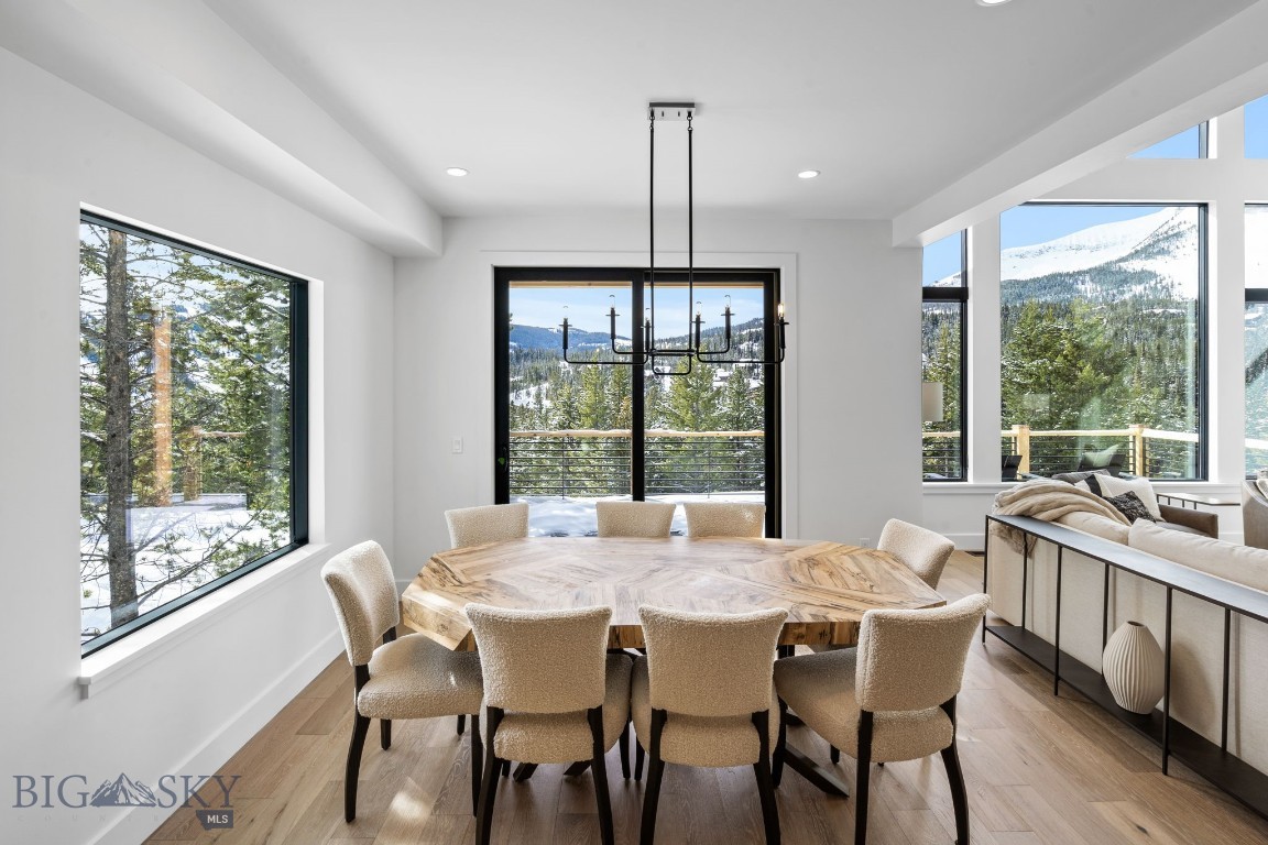12 Highpoint Drive