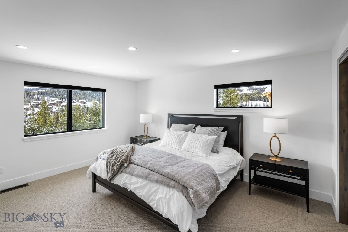 12 Highpoint Drive