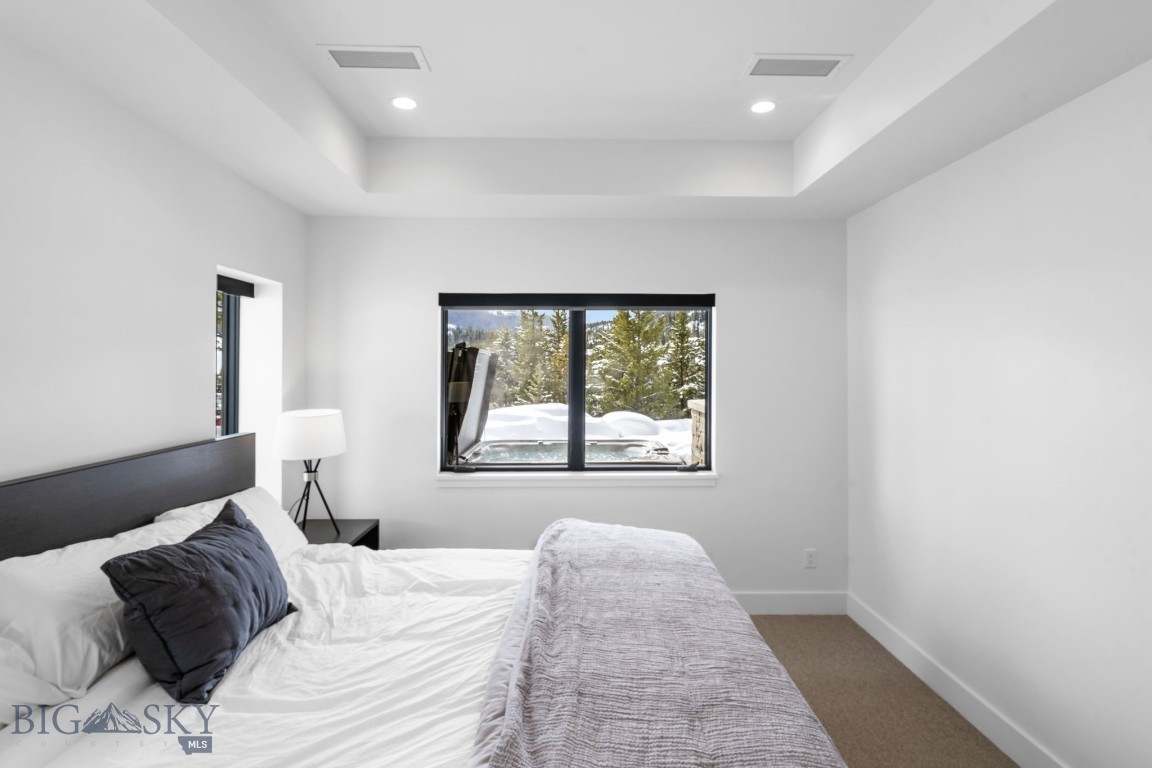 12 Highpoint Drive