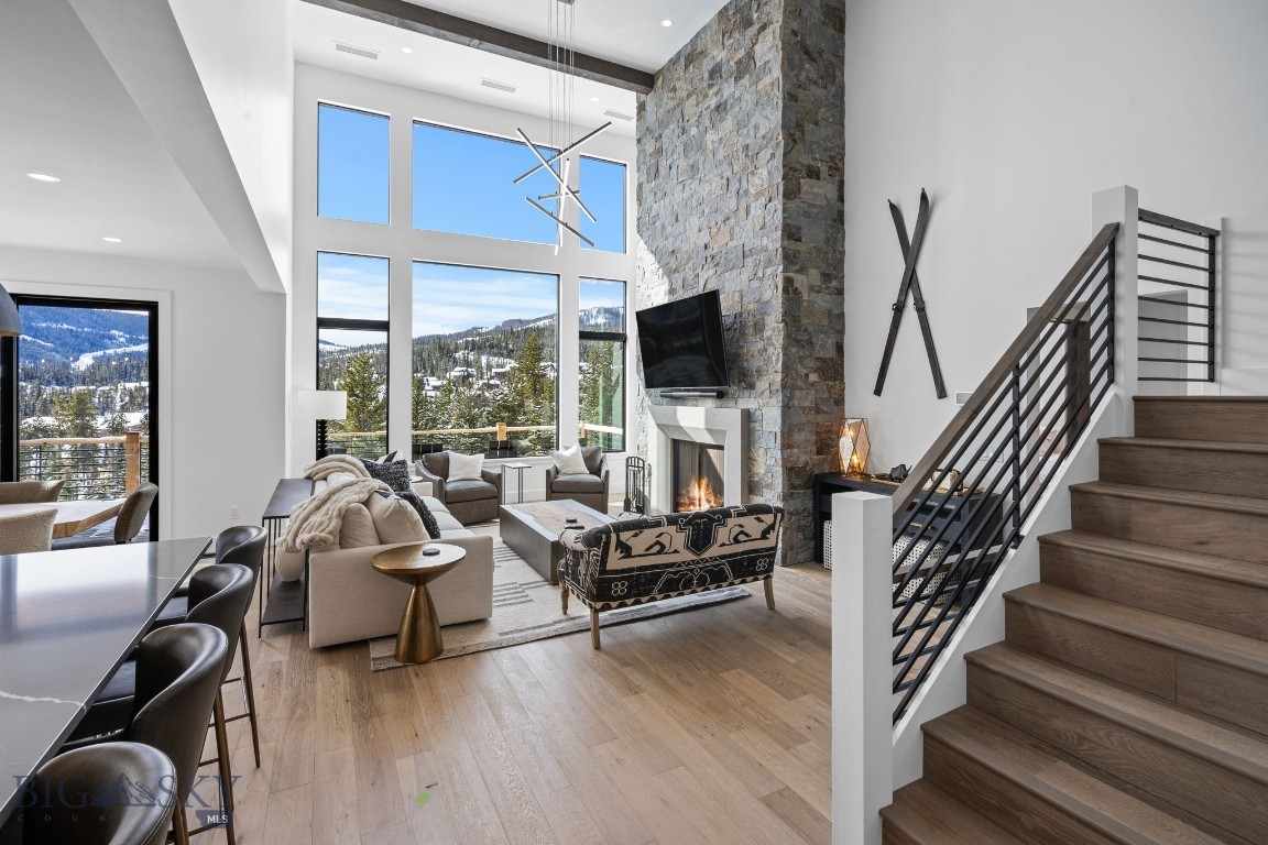 12 Highpoint Drive