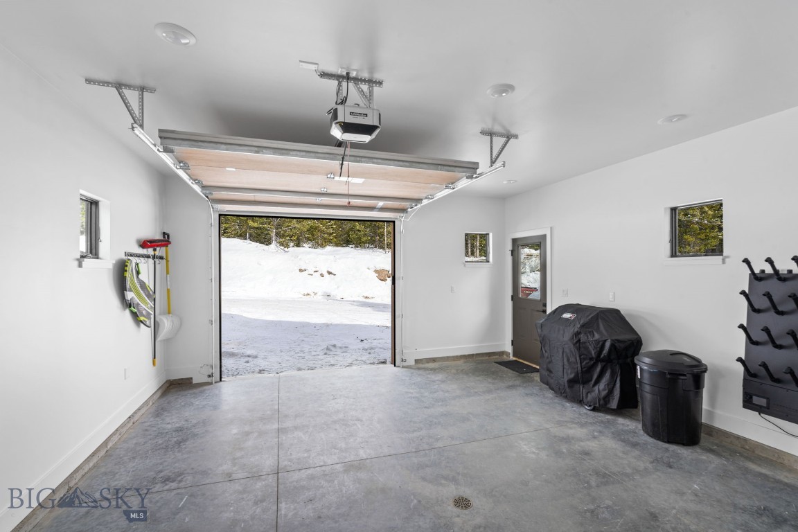 12 Highpoint Drive