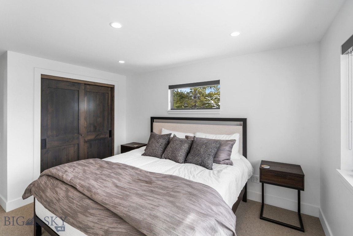 12 Highpoint Drive