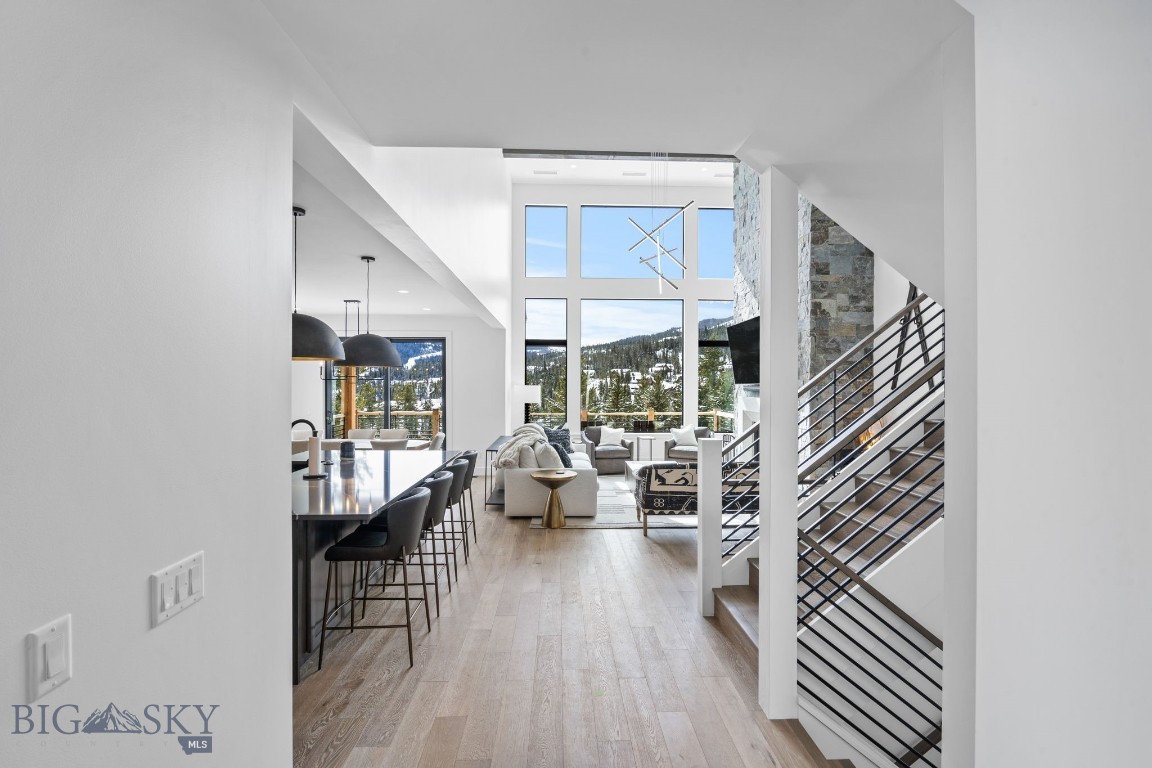 12 Highpoint Drive