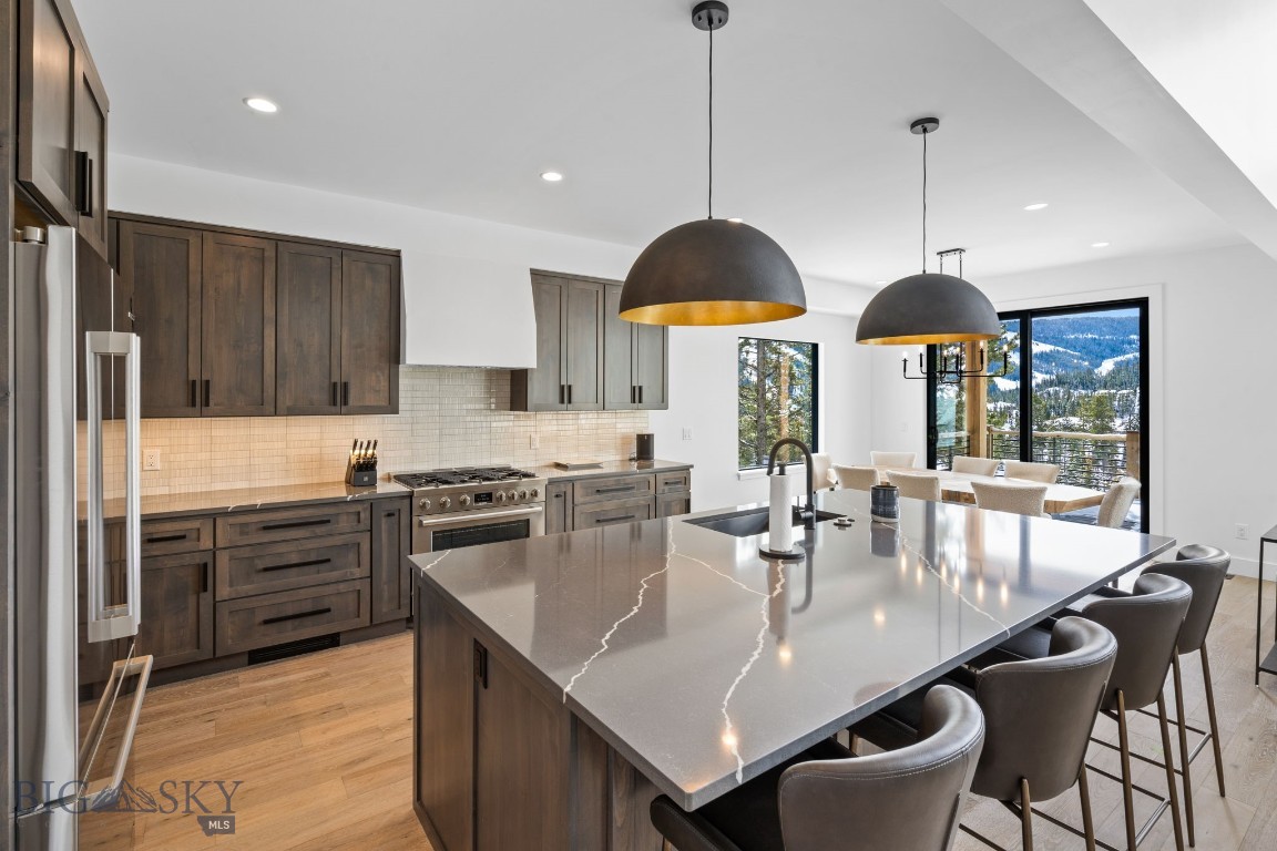12 Highpoint Drive