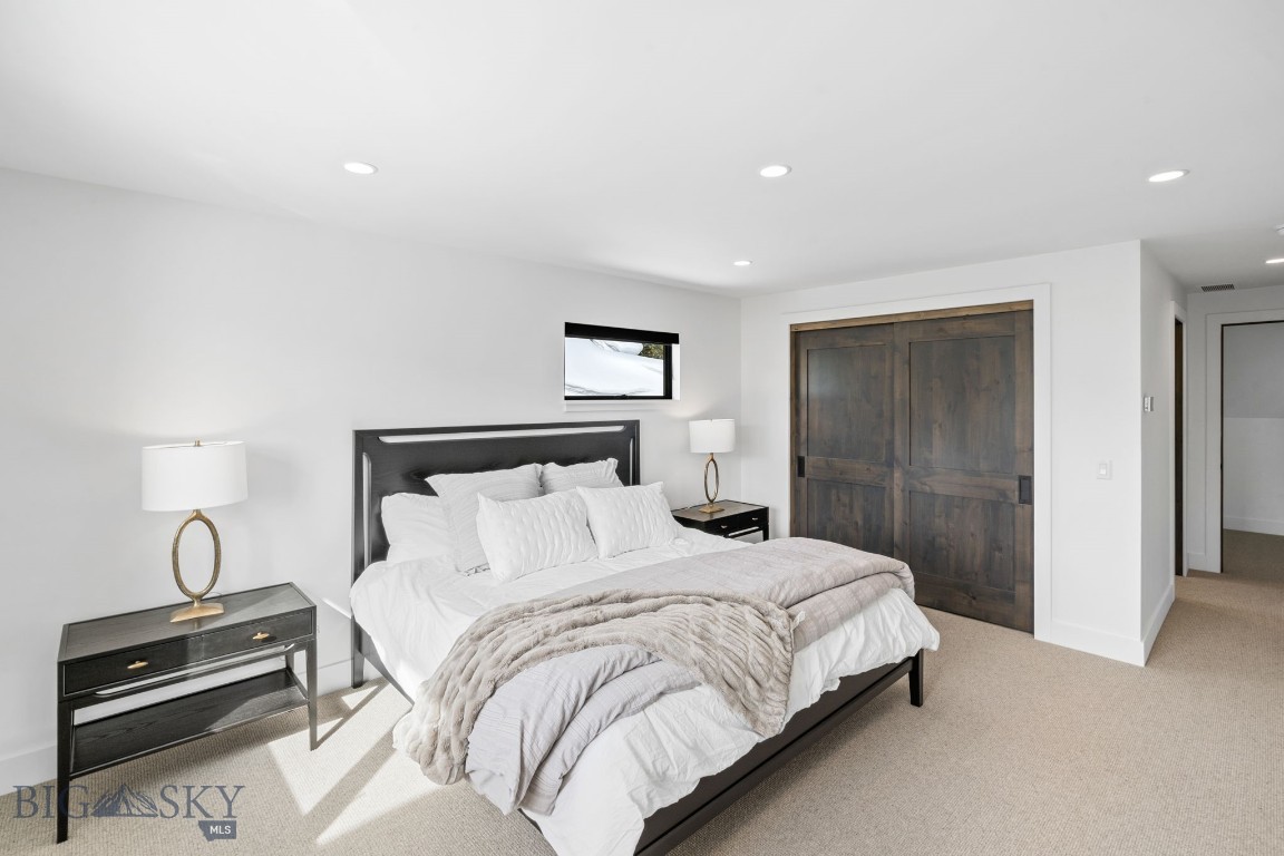 12 Highpoint Drive