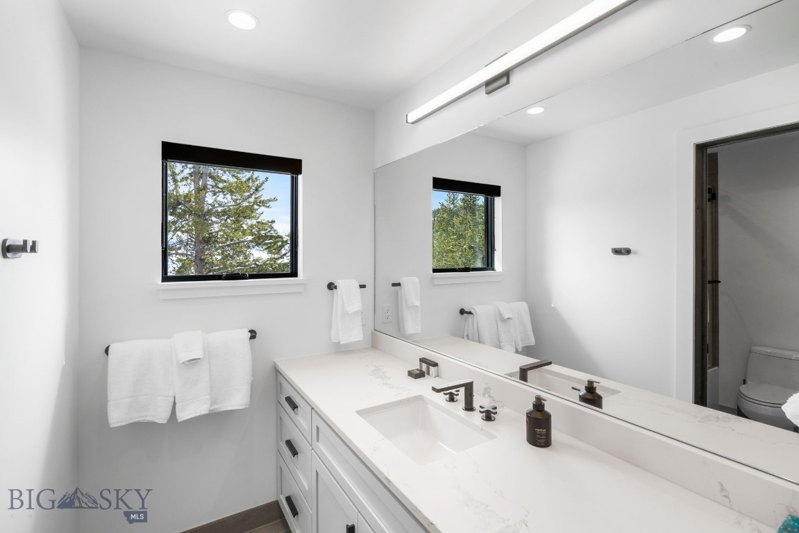 12 Highpoint Drive