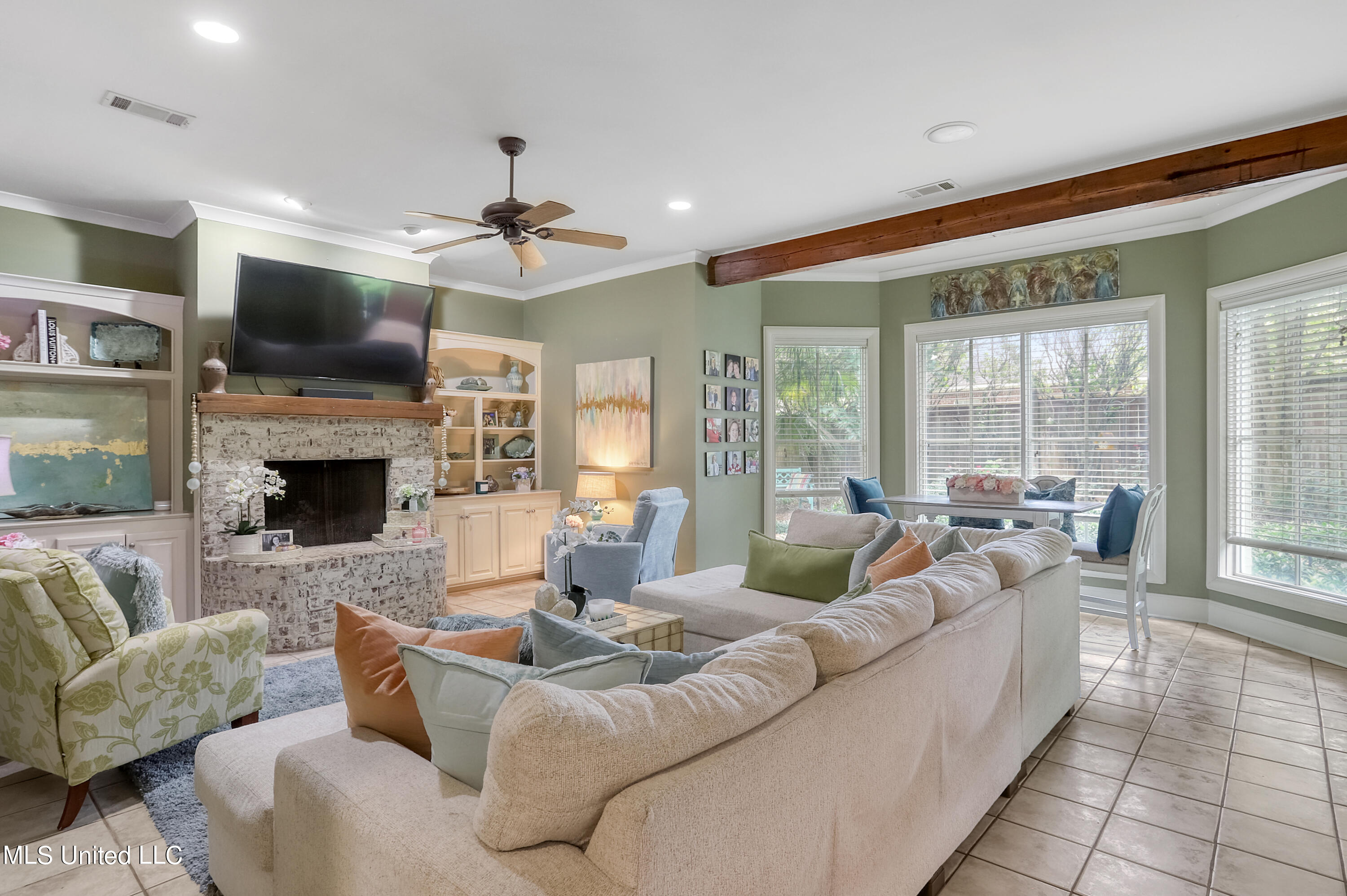 528 Heatherstone Court