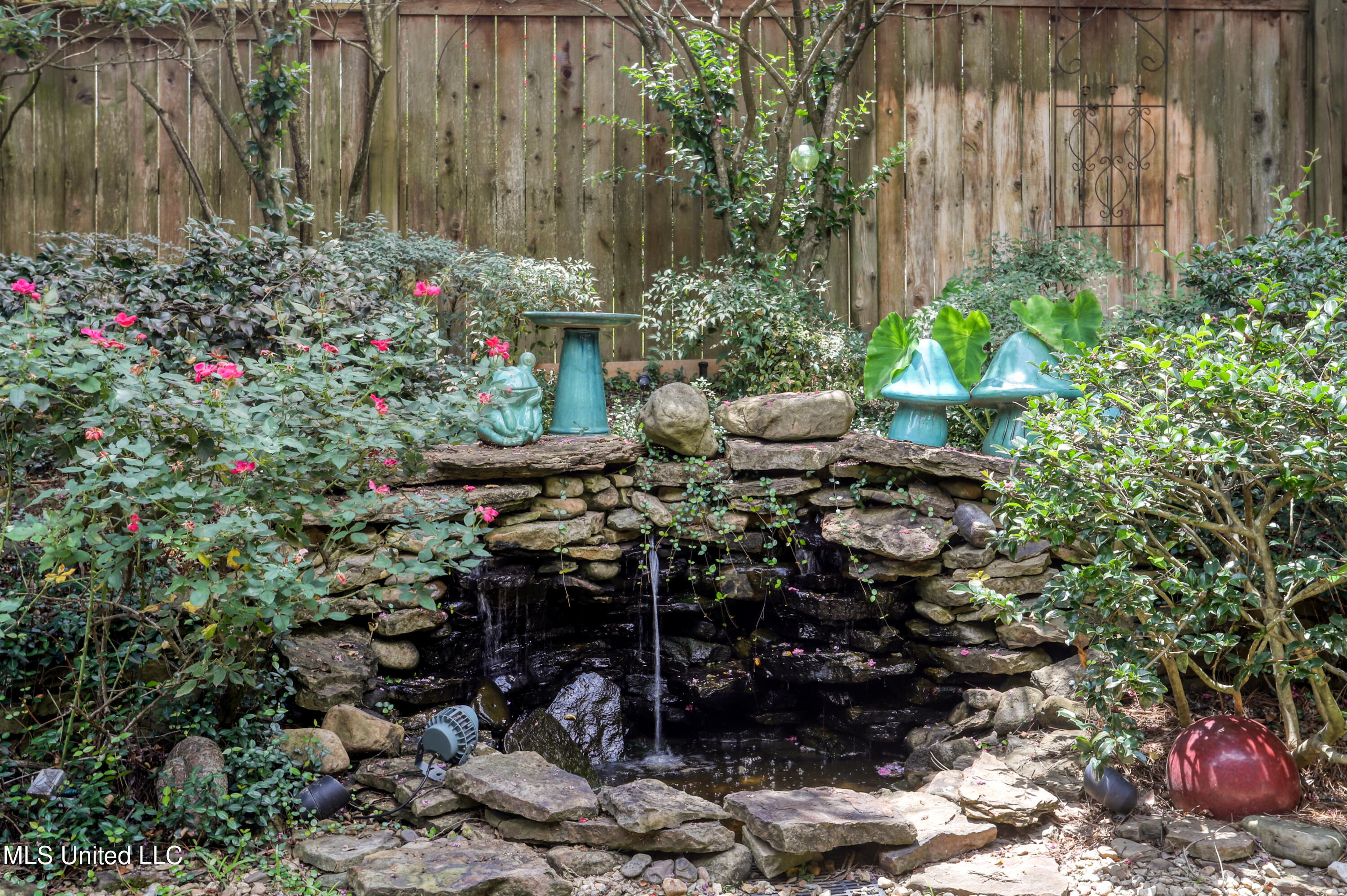 528 Heatherstone Court