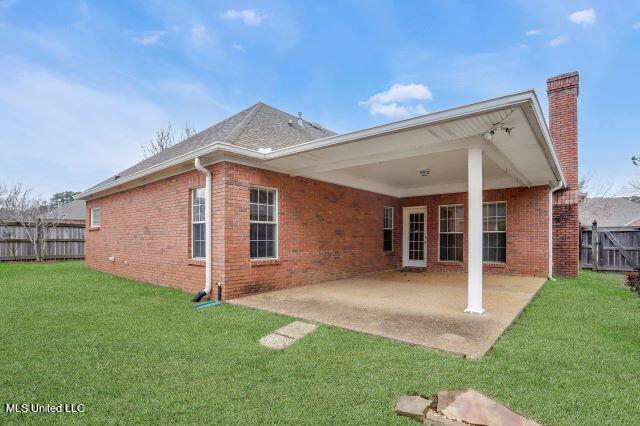 565 Spring Lake Drive