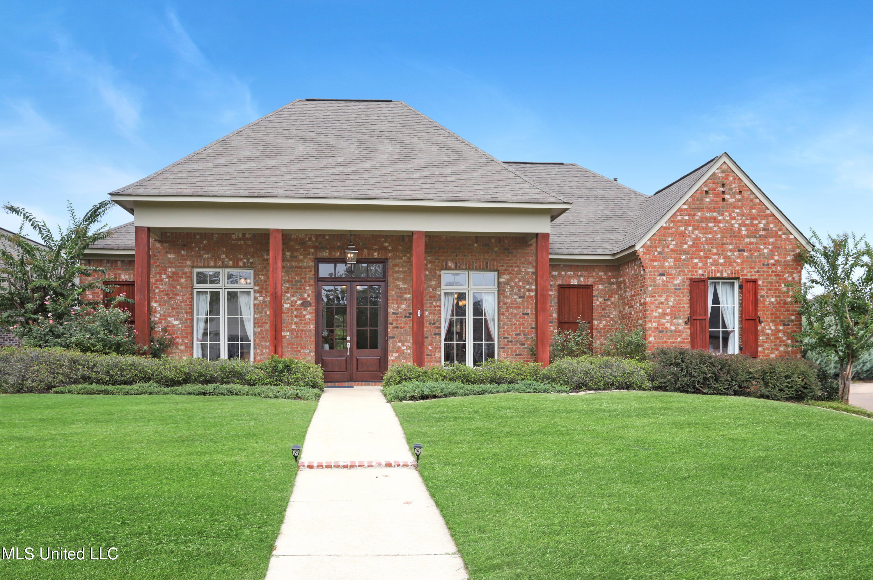 122 Fontanelle Boulevard