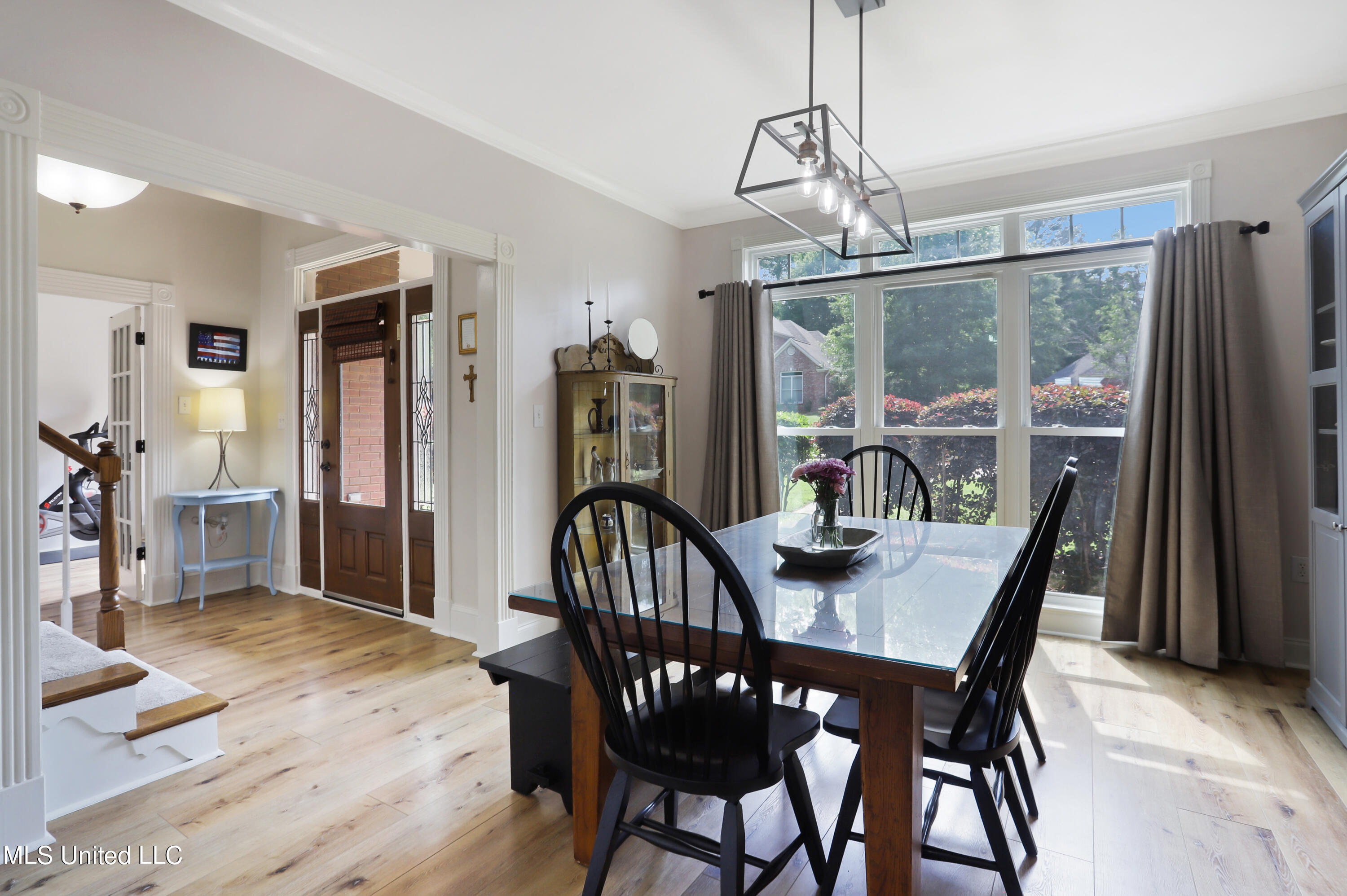 226 Hickory Glen